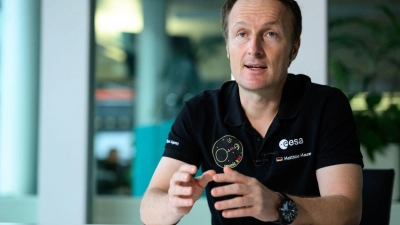 Der deutsche Astronaut Matthias Maurer will selbst gerne einmal auf den Mond fliegen. (Foto: Bernd von Jutrczenka/dpa)