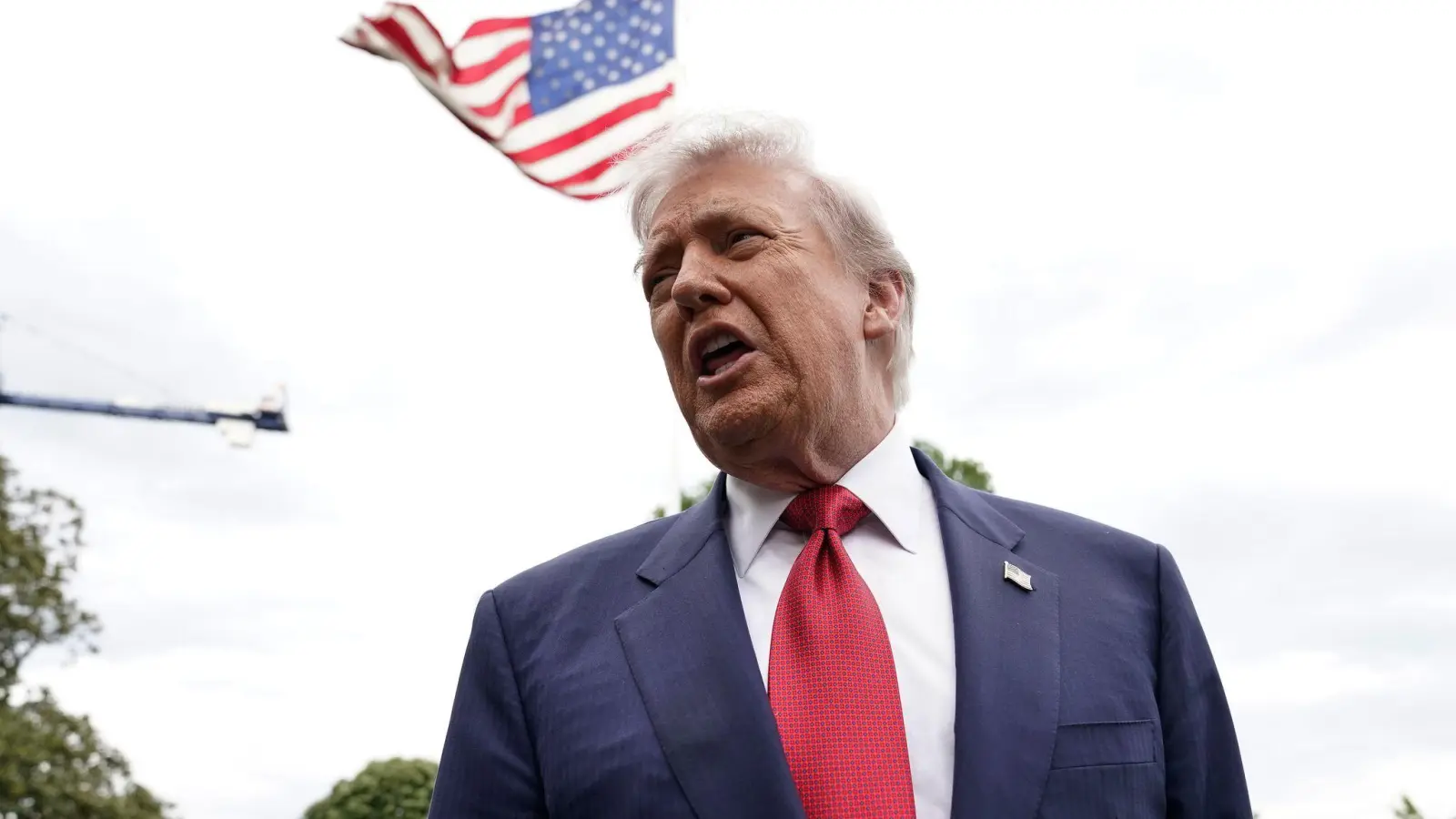 Trump wartet auf eine Antwort aus dem Iran.  (Foto: Jose Luis Magana/AP/dpa)