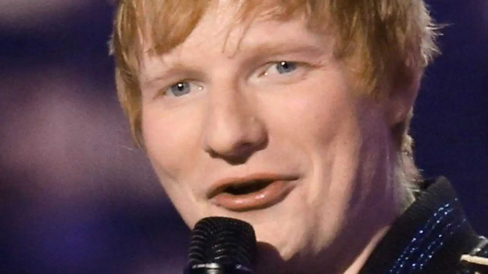 Zum ersten Mal nach der Kontroverse um Macklemore ist Popstar Sheeran wieder aufgetreten. (Archivbild) (Foto: Joel C Ryan/AP/dpa)