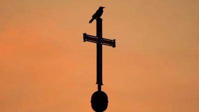 Der Fall einer Beraterin bei einem katholischen Verein beschäftigt das höchste europäische Gericht. (Archivbild) (Foto: Julian Stratenschulte/dpa)