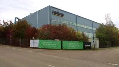 Die Beschäftigten der Firma Lechner müssen wieder bangen. Das Unternehmen hat wegen der schwierigen Lage der Branche seine Umstrukturierungsziele verfehlt, weshalb nun ein Schutzschirmverfahren beantragt wurde. (Foto: Clarissa Kleinschrot)