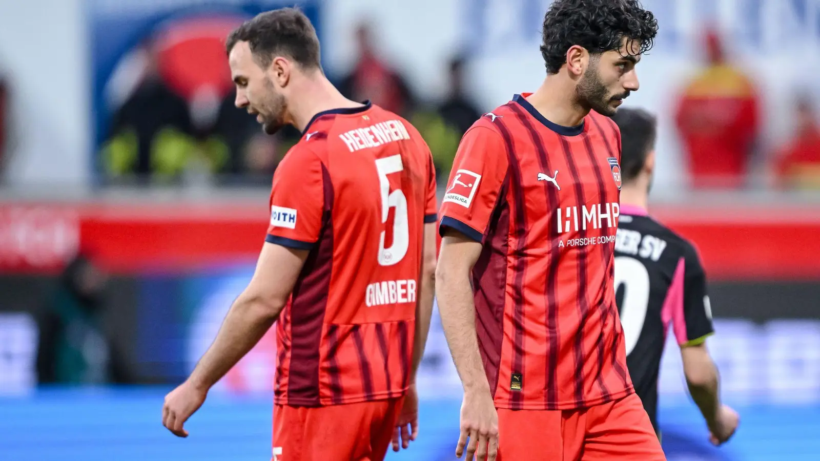Hadern verboten: FCH-Trainer Schmidt fordert von seinen Spielern mentale Stärke. (Foto: Harry Langer/dpa)