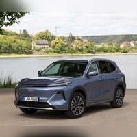 Als SUV der gehobenen Kompaktklasse bietet Geely den Starray zu Preisen ab 32.990 Euro an. (Foto: Weigl.biz/Geely/dpa-tmn)