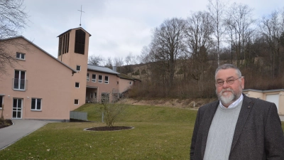 Pfarrer Christoph Seyler war 13 Jahre lang Leiter des Evangelischen Bildungszentrums auf dem Hesselberg. Seit 1. Oktober ist er im Ruhestand. (Archivbild: Peter Tippl)