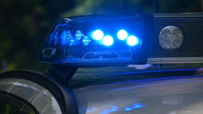 Ein Lkw-Fahrer baute auf der A7 bei Diebach vor Schreck einen Unfall. (Symbolbild: Manfred Blendinger)