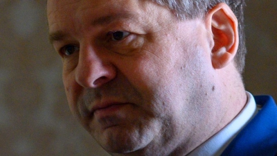 „Trauen uns die Menschen vollumfänglich zu, die Probleme der Zukunft zu lösen? Und da müssen wir eingestehen: Im Moment ist das nicht der Fall, sonst hätten wir bessere Zustimmungswerte“, sagt der CDU-Politiker Sven Schulze. (Archivbild) (Foto: Klaus-Dietmar Gabbert/dpa)