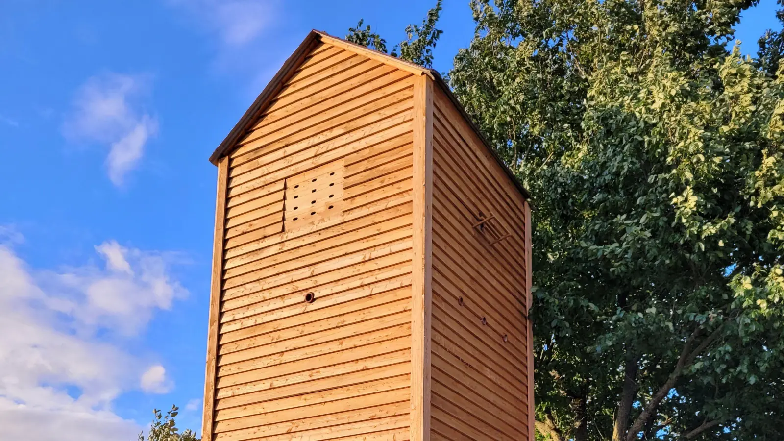 Im Artenschutzturm in Ellwingshofen finden Tiere ein Zuhause. (Foto: LAG Romantische Straße)