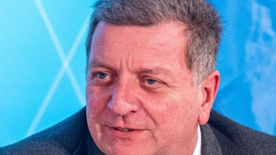 Der Vorsitzende der Verkehrsministerkonferenz, Christian Bernreiter (CSU), kündigte zeitnah Beratungen zum Thema an. (Archivbild) (Foto: Armin Weigel/dpa)