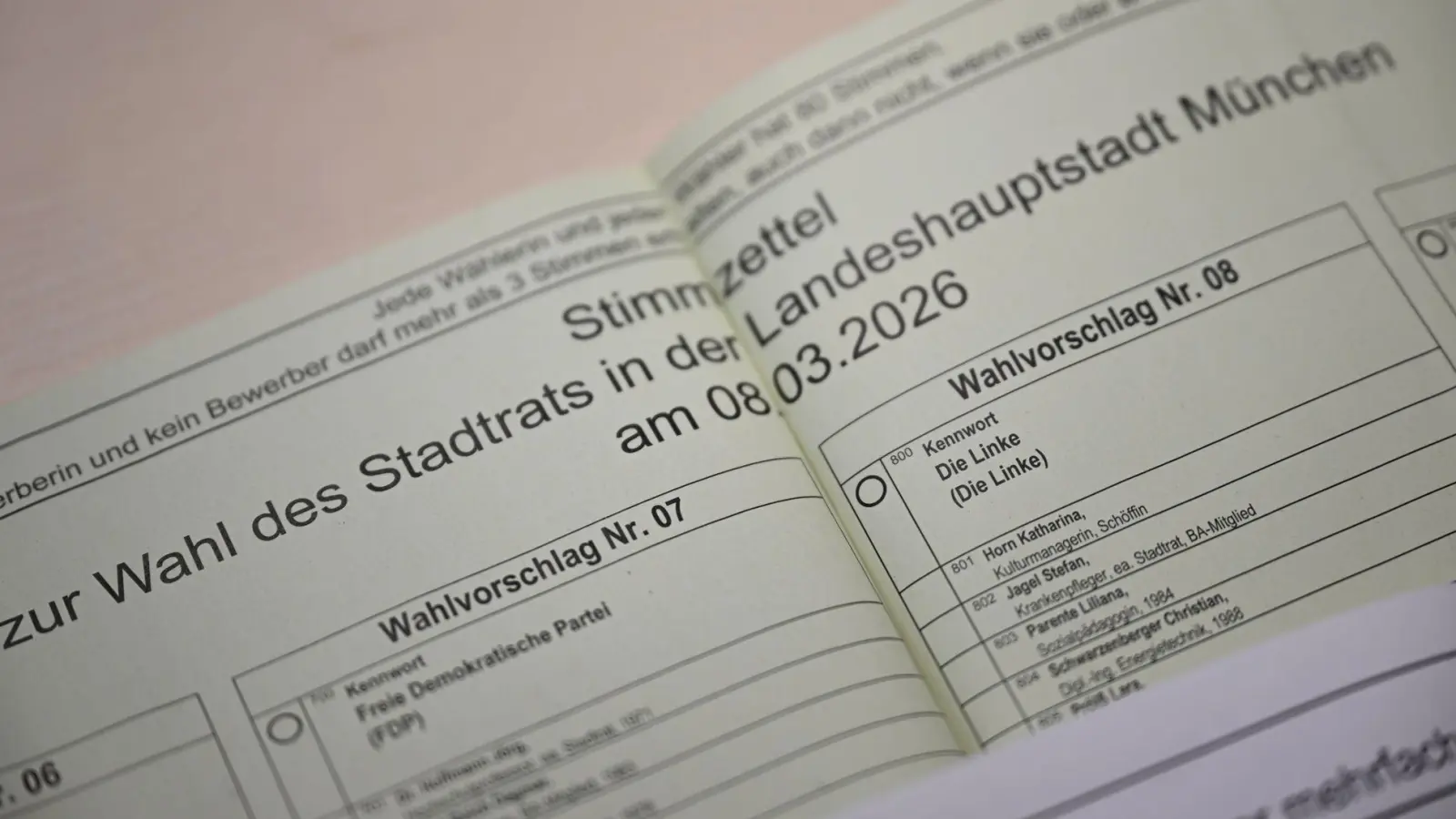 In München erstattete ein Stadtratskandidat Anzeige wegen rassistischer Beleidigung. (Symbobild) (Foto: Felix Hörhager/dpa)