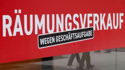 Viele Unternehmen müssen in der Wirtschaftskrise aufgeben (Archivbild).  (Foto: Bernd Weißbrod/dpa)