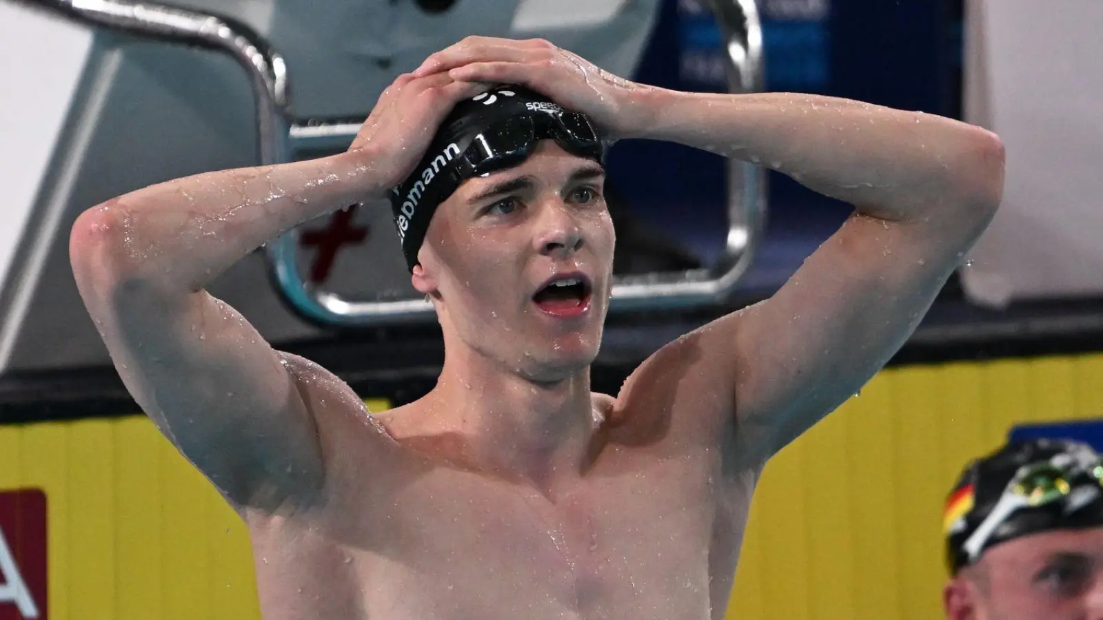 Johannes Liebmann verblüfft die Schwimm-Welt. (Foto: Emma Da Silva/AP/dpa)