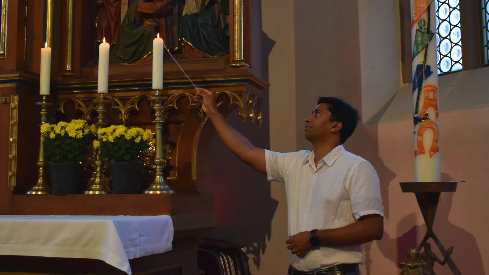 Father Georgin ist der neue seelsorgerische Mitarbeiter im Seelsorgebereich Obererer Aischgrund. (Foto: Ute Niephaus )