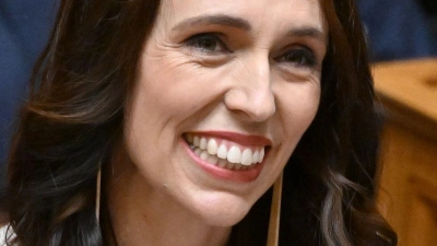 Jacinda Ardern hat kürzlich ihre Memoiren veröffentlicht. (Archivbild) (Foto: Masanori Udagawa/AAP/dpa)