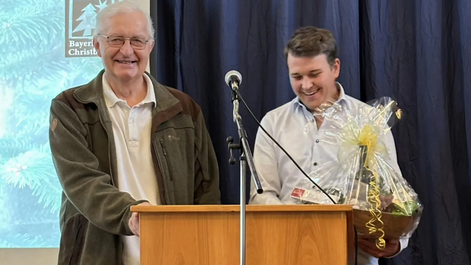 Christopher Sturm aus Seitendorf löst Thomas Emslander als Vorsitzenden der Bayerischen Christbaumanbauer ab. (Foto: Thomas Emslander Junior)