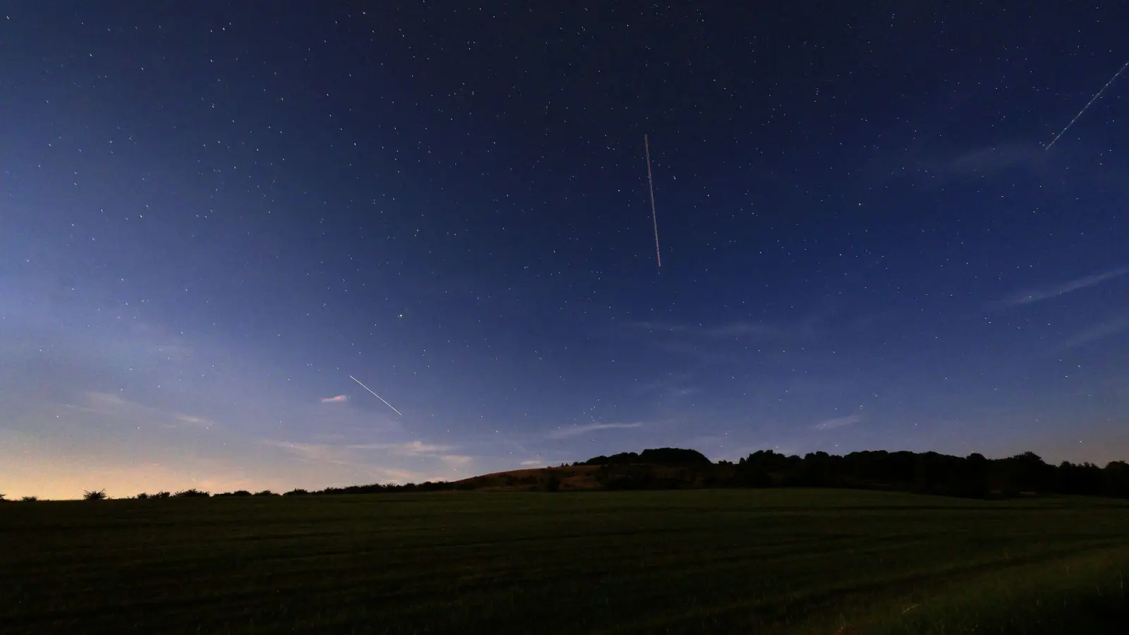 Es kommen Kometen. (Archivbild) (Foto: Karl-Josef Hildenbrand/dpa)