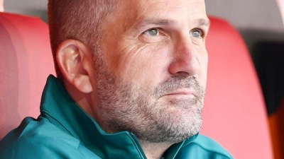 Manuel Baum lässt seine Zukunft in Augsburg weiter offen. (Foto: Daniel Löb/dpa)