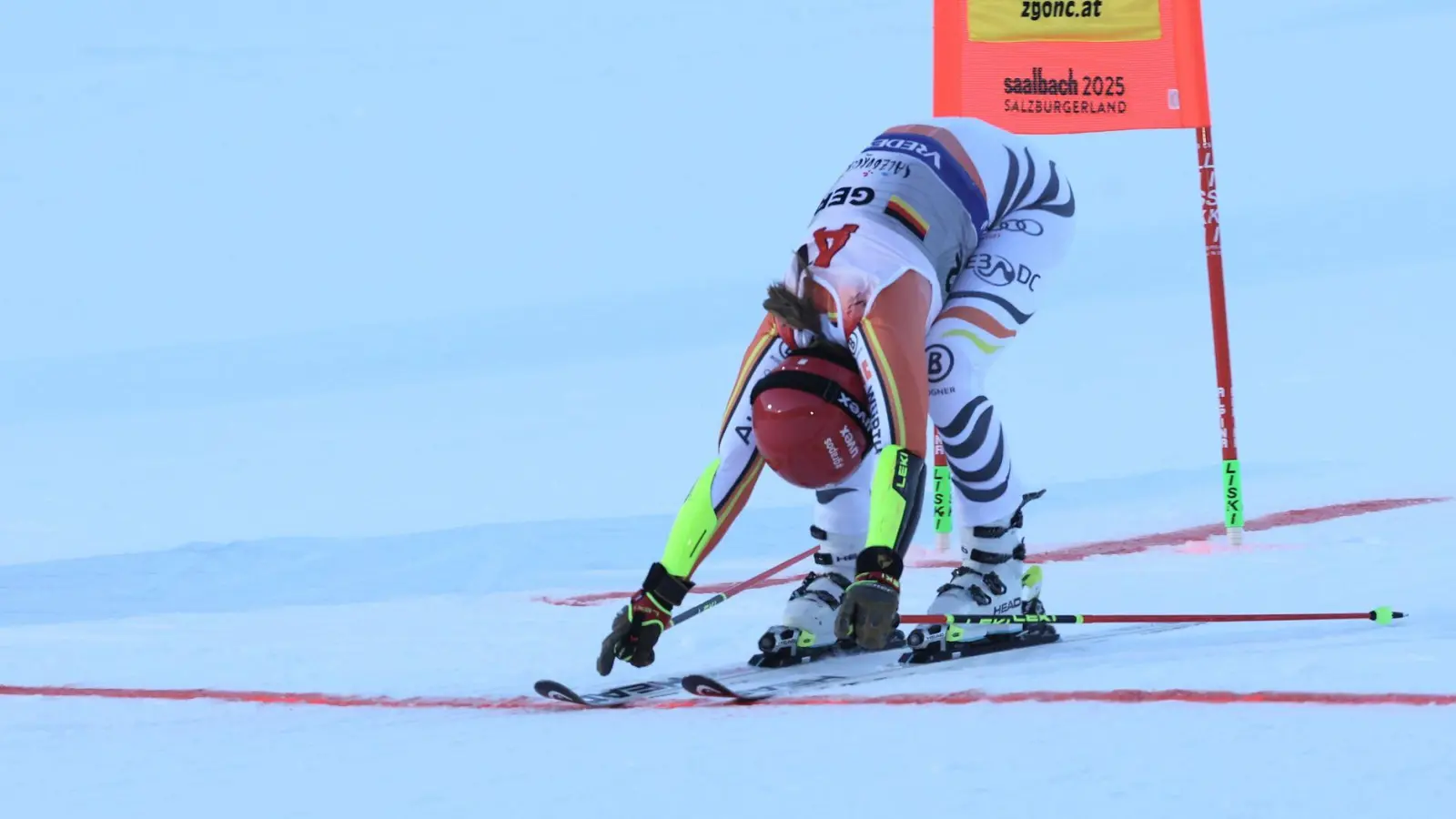 Keine Medaille zum Start: Lena Dürr und die deutsche Mannschaft scheiterten im Viertelfinale des Team-Events. (Foto: Jens Büttner/dpa)