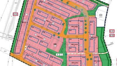 Links oben ist der Kreisverkehr zu sehen, der das neue Quartier an die Staatsstraße anbindet. Ein Grünzug quer durch das Wohngebiet soll beim Niederschlagswassermanagement helfen. (Foto: Stadt Ansbach)