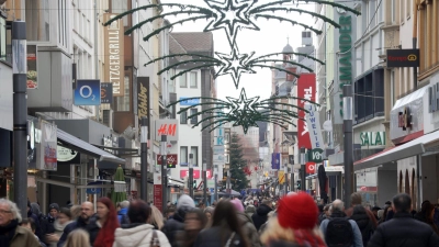 Das Weihnachtsgeschäft ist für den Einzelhandel eine besonders wichtige Zeit. (Symbolbild) (Foto: Thomas Frey/dpa)