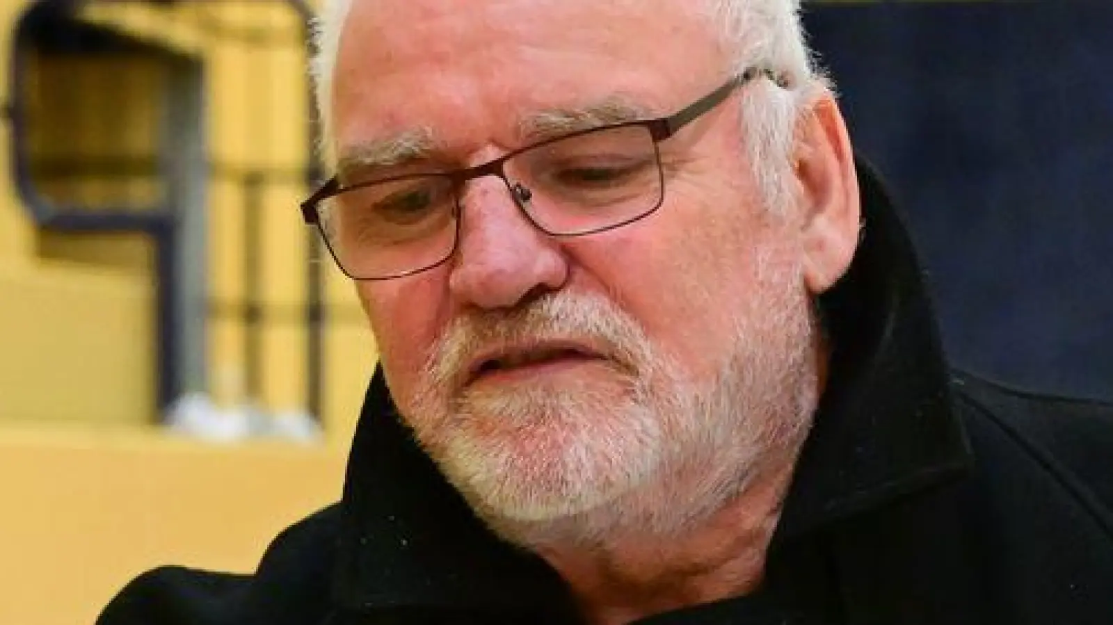 In einer Notunterkunft hat eine 97-Jährige Unterschlupf gefunden.    (Foto: Sebastian Christoph Gollnow/dpa)