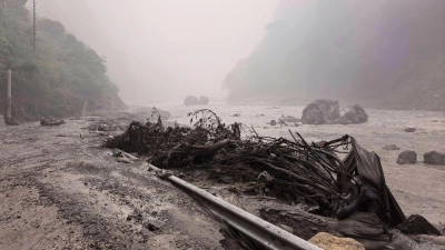Die Sturzflut hatte im Südwesten Tibets enorme Schäden verursacht.  (Foto: Anonymous/Xinhua/AP/dpa)