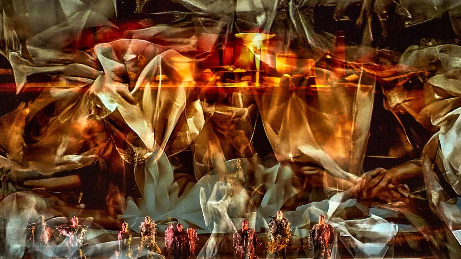 Die Sänger verschwinden hinter den KI-generierten Projektionen. (Foto: Enrico Nawrath/Bayreuther Festspiele/dpa)