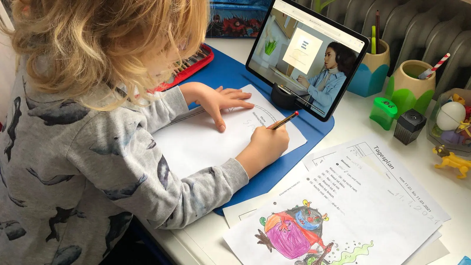 Homeschooling gibt es nicht mehr. "Lernen in Distanz" aber schon. Der Laie bemerkt den Unterschied möglicherweise gar nicht. (Foto: Lara Hausleitner)