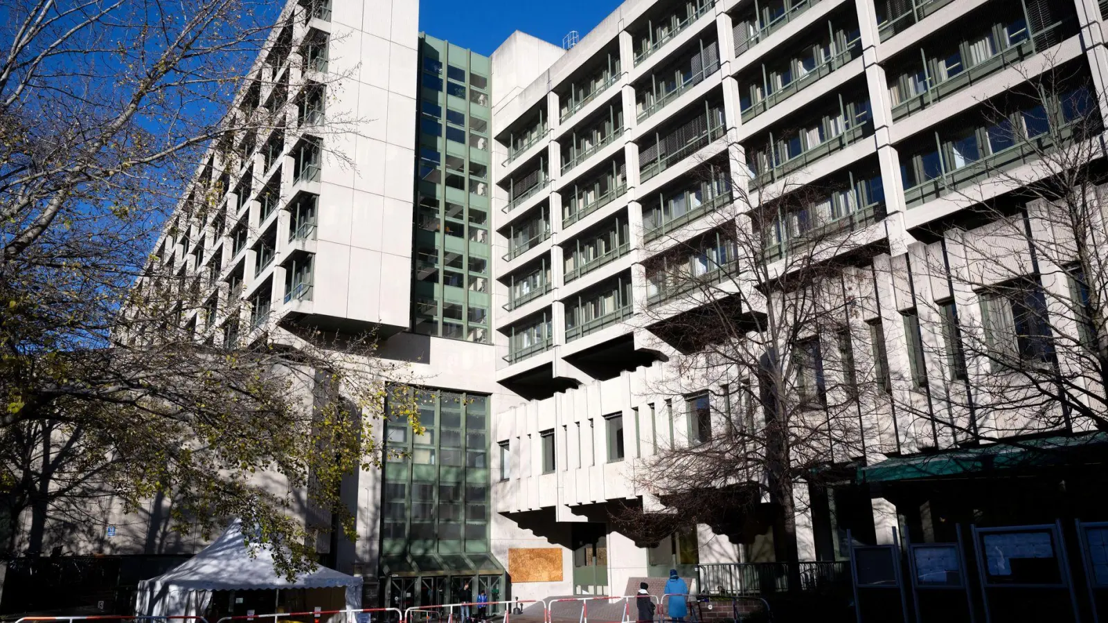 Die Gerichte im Strafjustizzentrum sollen bald in einen Neubau umziehen. (Archivbild) (Foto: Sven Hoppe/dpa)