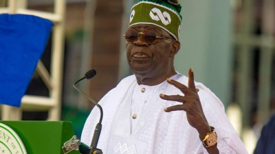 Der nigerianische Präsident Bola Tinubu setzt auf eine diplomatische Lösung im Niger. (Foto: Sunday Aghaeze/Nigeria State House/AP/dpa)