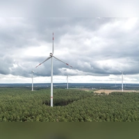 Windräder stehen mittlerweile einige im Landkreis Neustadt/Aisch-Bad Windsheim, so auch im Scheinfelder Raum. Sie sind ein Teil des EnergieHub-Konzepts. (Symbolbild: Mirko Fryska)