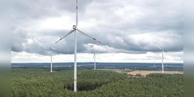 Windräder stehen mittlerweile einige im Landkreis Neustadt/Aisch-Bad Windsheim, so auch im Scheinfelder Raum. Sie sind ein Teil des EnergieHub-Konzepts. (Symbolbild: Mirko Fryska)
