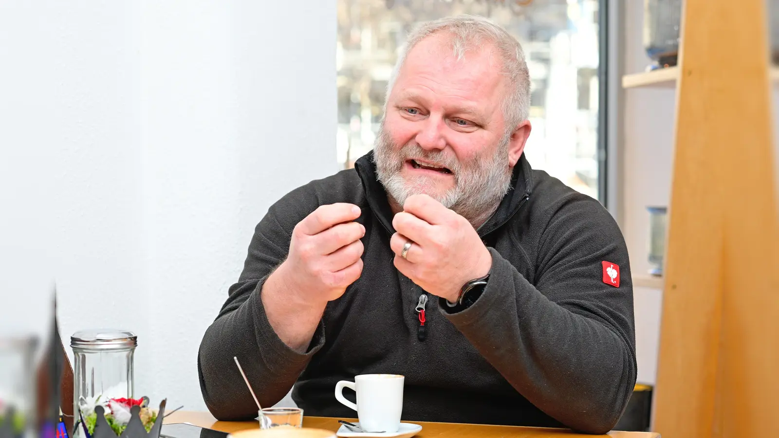 Jürgen Wolf klagt vor dem Oberlandesgericht Nürnberg wegen der Verseuchung seines Grundstücks mit PFC. (Foto: Jim Albright)