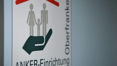 Die Frage, wie es mit dem Bamberger Ankerzentrum weitergeht, beschäftigt die Stadt schon lange. (Archivbild) (Foto: Daniel Karmann/dpa)