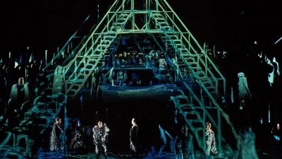 Mit der „Götterdämmerung“ endete die von KI inszenierte Tetralogie „Der Ring des Nibelungen“. (Handout) (Foto: Enrico Nawrath/Bayreuther Festspiele/dpa)