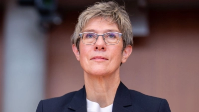 Die ehemalige CDU-Chefin Annegret Kramp-Karrenbauer verabschiedet sich aus Protest aus dem Zentralkomitee der deutschen Katholiken. (Archivbild) (Foto: Michael Kappeler/dpa)