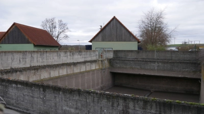 Die Diespecker Abwasserentsorgung soll sich grundlegend ändern. Bei den Planungen dafür ist man nun auf etwas kostengünstigere Lösungen gekommen. (Foto: Christa Frühwald)