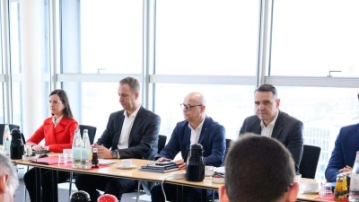 Die erste Tarifrunde zwischen Bahn und Lokführergewerkschaft GDL ist ohne Ergebnis geblieben. (Foto: Bernd von Jutrczenka/dpa)