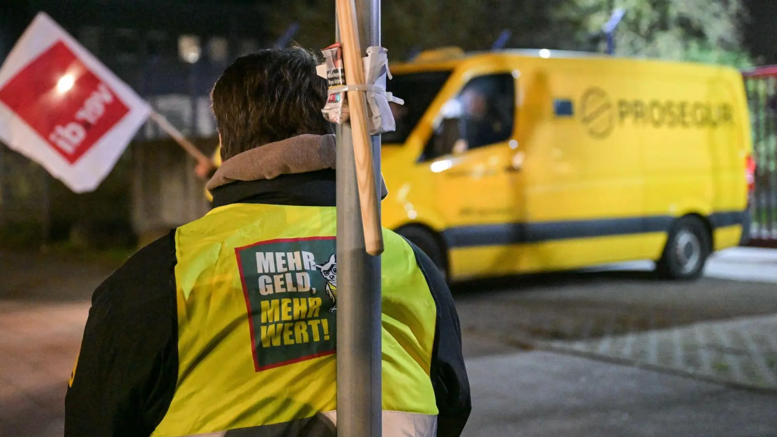 Die Gewerkschaft Verdi ruft Beschäftigte des Geld- und Werttransportes zu ganztägigen Warnstreiks in allen Bundesländern auf. (Foto: Hannes P. Albert/dpa)