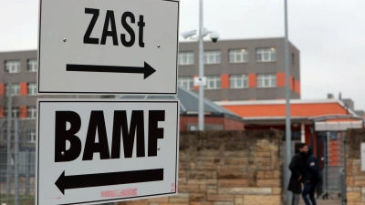 In Sachsen-Anhalt kommen immer weniger Asylsuchende an. (Archivbild) (Foto: Matthias Bein/dpa-Zentralbild/dpa)