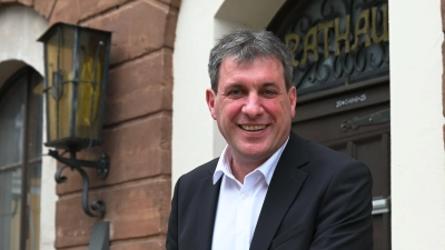 Bürgermeister Matthias Seitz bleibt im Rathaus. (Foto: Luca Paul)