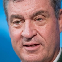 CSU-Chef Markus Söder ist für eine härtere Gangart gegenüber der AfD, aber gegen ein Verbot.  (Foto: Peter Kneffel/dpa)