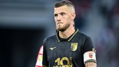 Das Comeback von Jeffrey Gouweleeuw beim FCA rückt näher. (Archivbild) (Foto: Harry Langer/dpa)