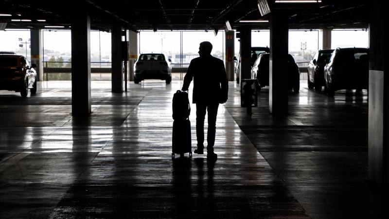 Wer seinen Mietwagen nicht rechtzeitig abholt, riskiert, dass die Reservierung als „No-Show” verbucht wird und das Fahrzeug nicht mehr verfügbar ist. (Foto: Clara Margais/dpa)