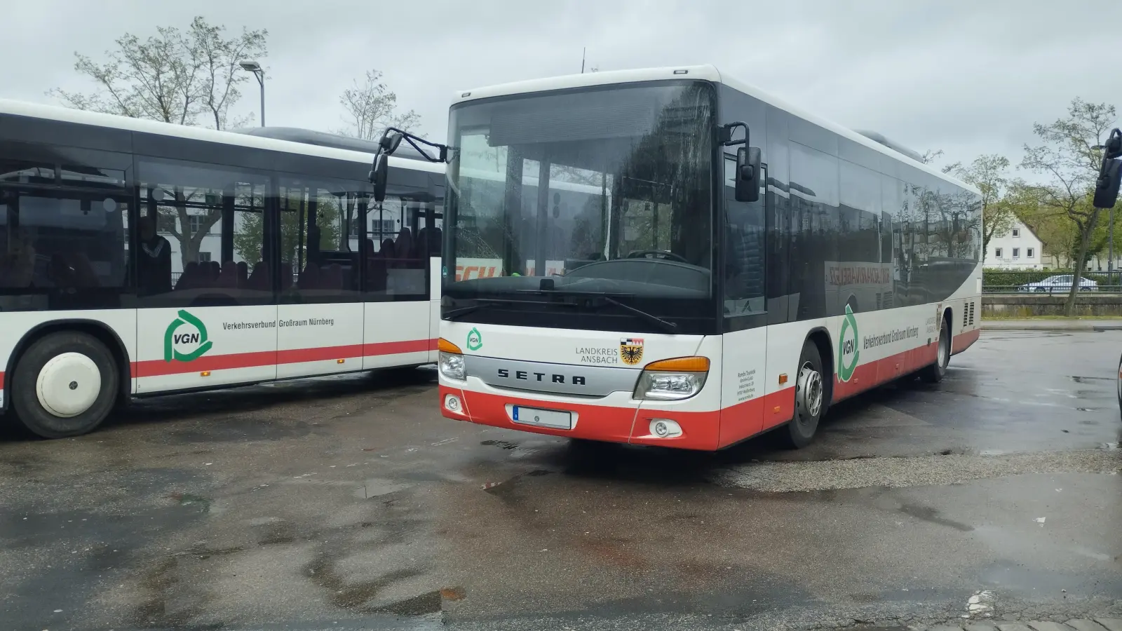 In den Linienbussen im Landkreis Ansbach wird auch weiterhin das Deutschlandticket anerkannt. Die daraus entstehenden Verluste übernehmen der Bund und das Land. (Foto: Thomas Schaller)