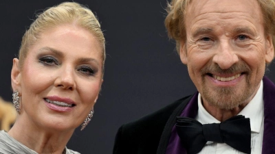 Bei Gottschalks gibt es an Weihnachten Gottesdienst, Gans und Klaviermusik. (Archivbild) (Foto: Felix Hörhager/dpa)