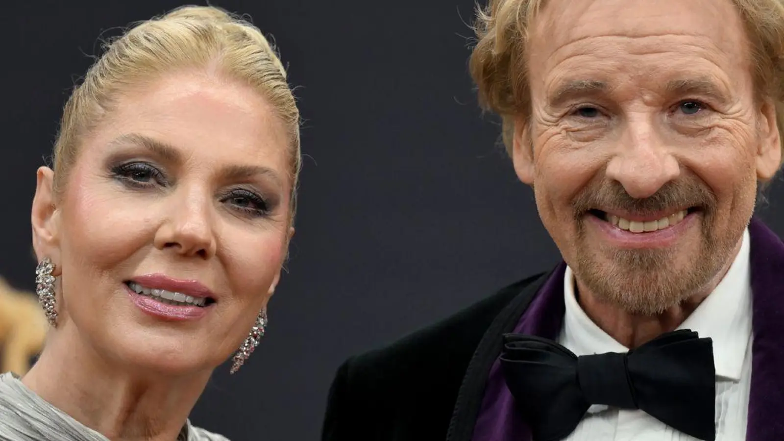 Bei Gottschalks gibt es an Weihnachten Gottesdienst, Gans und Klaviermusik. (Archivbild) (Foto: Felix Hörhager/dpa)