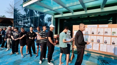 Politische Beobachter bezeichneten die Wahl als die bedeutendste in der Geschichte des Landes. (Foto: Wason Wanichakorn/AP/dpa)