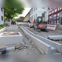 Die Obere Rathausgasse nimmt Form an. Die Neugestaltung soll in 14 Tagen abgeschlossen sein. (Foto: Katrin Merklein)