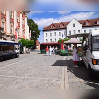 Nach 12 Uhr leert sich der Wochenmarkt. (Foto: Gerhard Krämer)