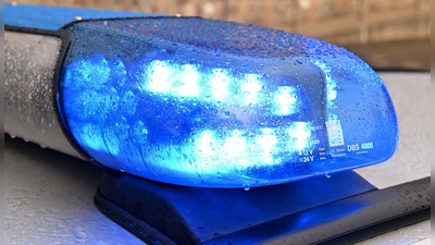 Ein 33-jähriger Mann randalierte am Montag in der Unteren Torstraße in Feuchtwangen. (Foto: Carsten Rehder/dpa/Symbolbild)